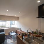 (living room<!--living room-->)