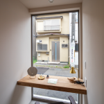 (interior<!--interior-->)