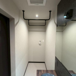 (interior<!--interior-->)