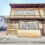 Traditional Japanese-style house, 6 Minutes Walk From Hankyu Sanin Station