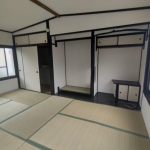 (bed room<!--bed room->)