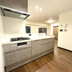 (kitchen<!--kitchen-->)