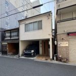 (exterior<!--exterior-->)