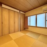 (bed room<!--bed room->)