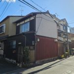 (exterior<!--exterior-->)